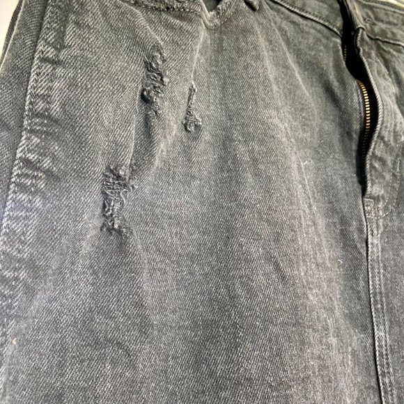 Old Navy High-Waisted Distressed Denim Skirt in Black [Size 14] - Picture 3 of 5